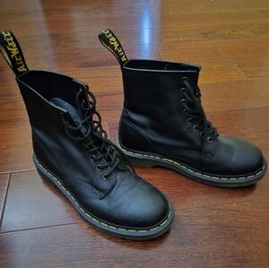 Dr. Martens Black Boots with Yellow Stitching W8